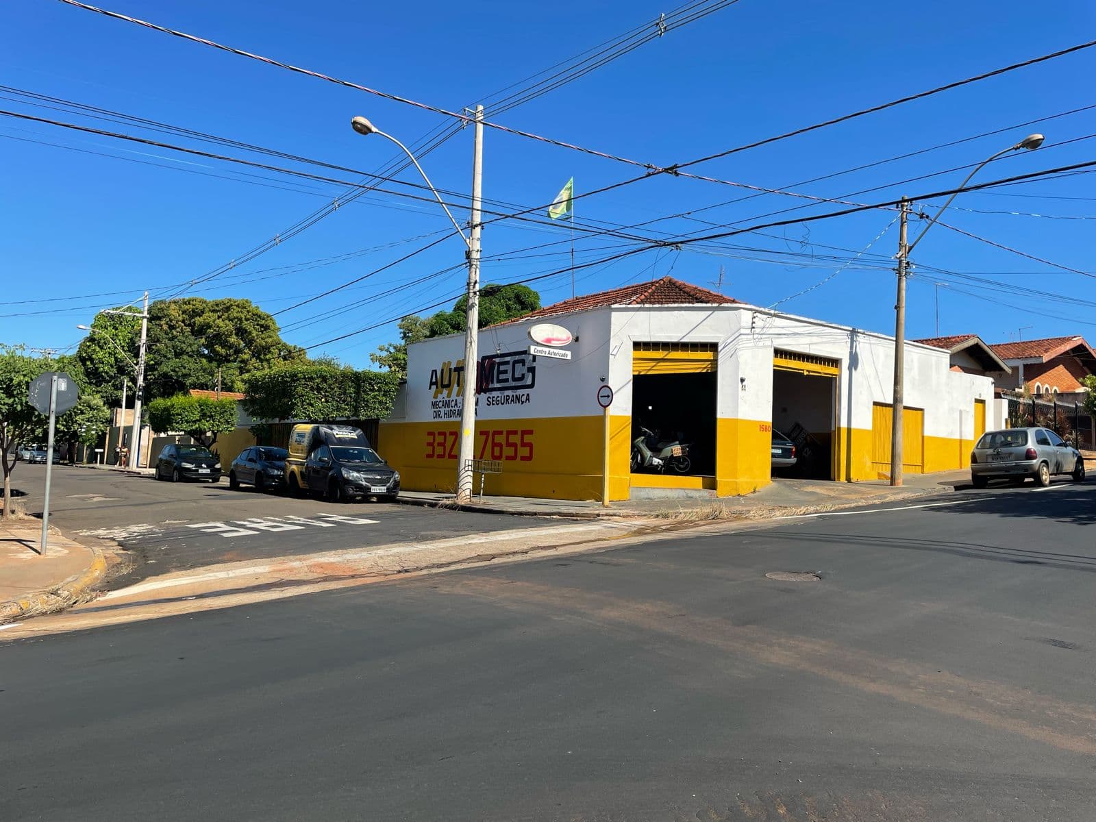 Fachada da oficina na R. 28, 1580, Centro, Barretos-SP